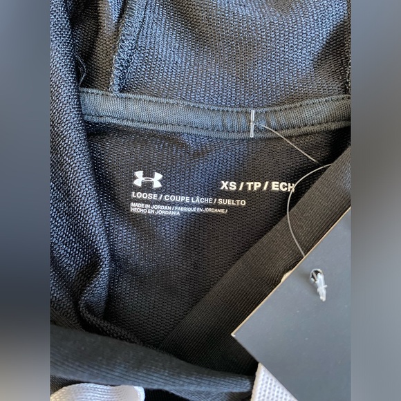 🆕 Under Armour Hoodie - Picture 5 of 8